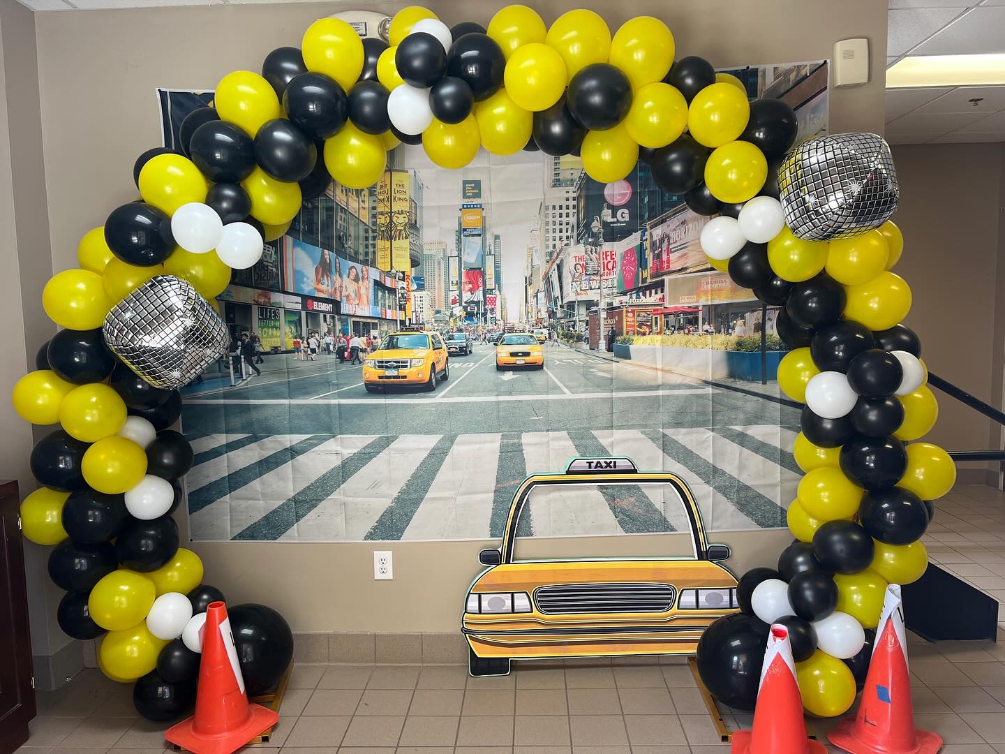Deluxe Balloon Arch