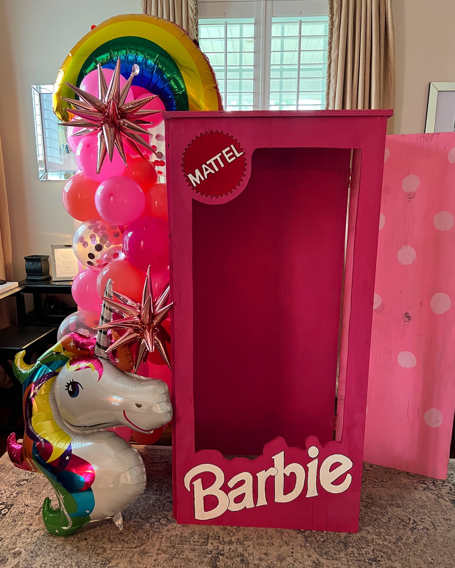 Barbie Box With Deluxe Double Stuffed Organic Balloon Garland