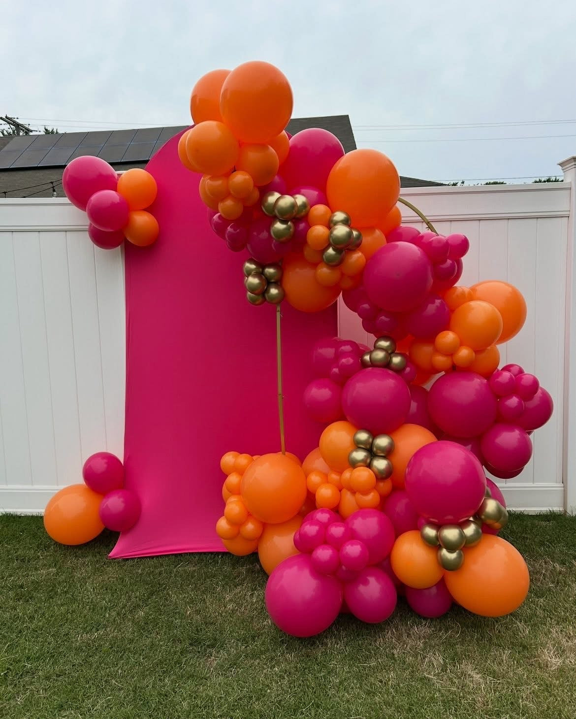 Your Choice of Single Balloon Frame with 15 Feet of Balloons